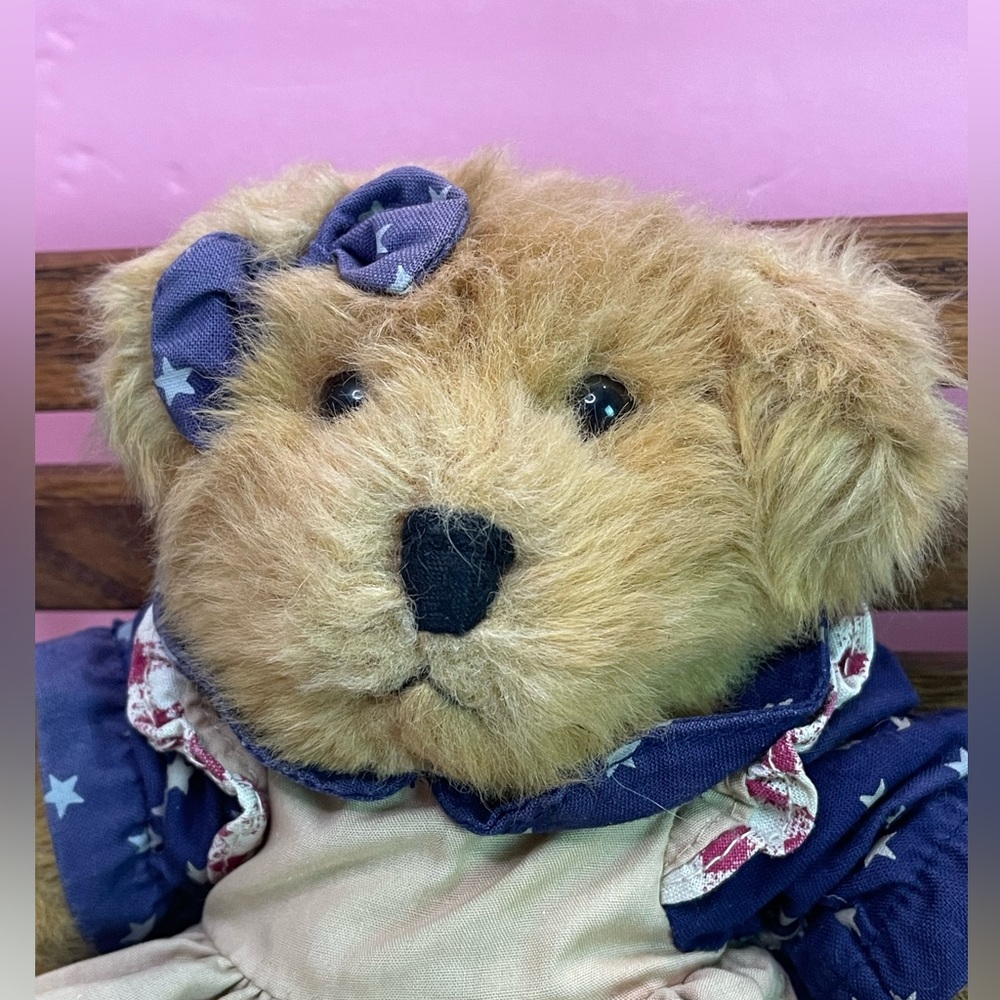 Russ Berrie & Co.~ Amelia Brown Bear Plush~ Americana~ Patriotic 10”